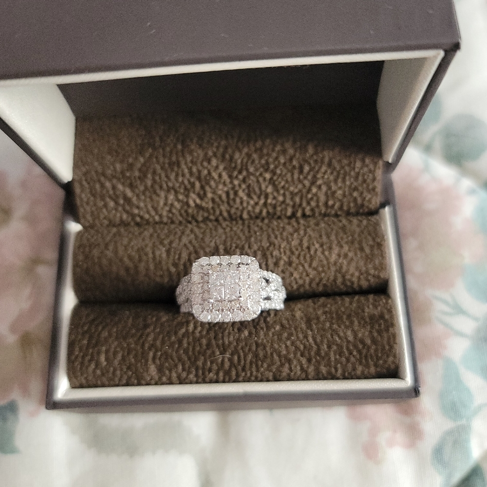 Diamond ring